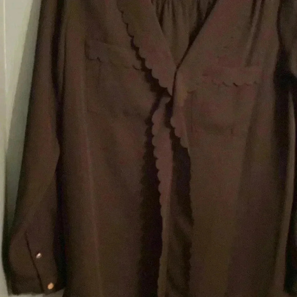 HD Paris - Anthroplogie women’s Blosue - Black - size 6 - scalloped trim - Picture 3 of 5